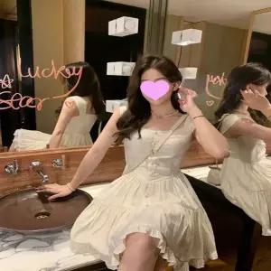 [하프클럽/]여성 여신핏 여리한 무드 민소매 플레어 캉캉 원피스