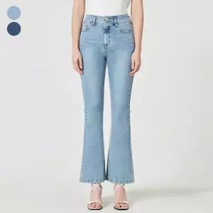 [백화점상품] 게스 여성 청바지 워싱 데님 유니크한 오비 디테일 플레어