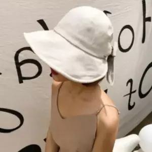 모두팜 바캉스룩 캡모자 여름모자 산책 여성 3컬러 버킷햇 리본 러블리 린넨 원픽