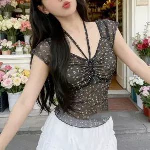 /옷자락 여자 데이트룩 여리핏 시스루 반팔티 비침 망사 메쉬