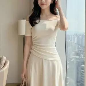 /옷자락 여자 데이트룩 하객룩 셔링 원피스 반지 격식룩