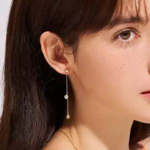 도로시 18k 모이사나이트 언더더씨 롱귀걸이_소