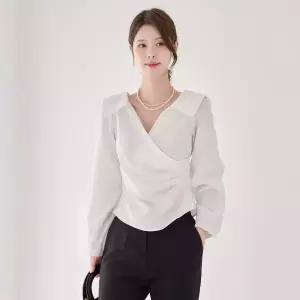 [모리스커밍홈] 랩 카라 드레이프 블라우스_M2603BL079A