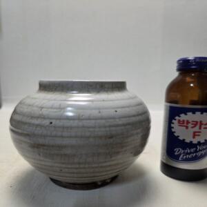골동 빙열 백자 단지 높이11cm 무게574g 단초마을 골동품/수집품/도자기