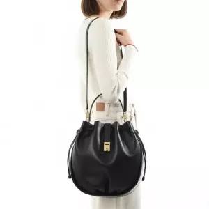 페라가모 SALVATORE FERRAGAMO 26SS 허그 버클 버킷백 21A549 790559)