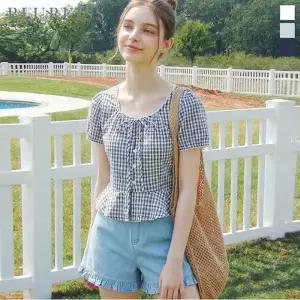 [블루레이스] 체크 리본 페플럼 블라우스_B6M1BL6061