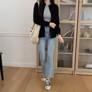 [옷자락] 여성 빈티지 컷팅 워싱 세미부츠컷 팬츠 Y2K