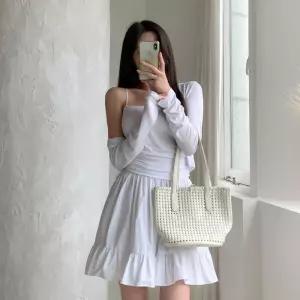 [옷자락] 여성 뒤밴딩 층진 미니 스커트 치마
