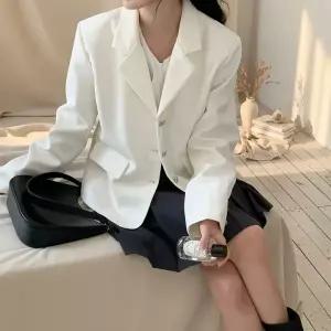 여성 하트버튼 미니 숏자켓