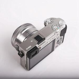 1/10pcs 플라스틱 카메라 핫슈 커버 A6000 6600 A7RM4 A7III A7M3 A7C ZV-E10 보호 커버-Fx