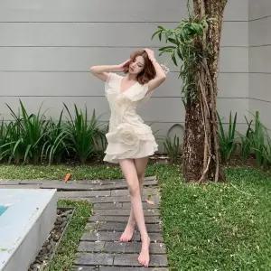 타노스여자 데일리룩 원피스 쉬폰 여름 프렌치 일자 숄더 바캉스 스커트 KUK2