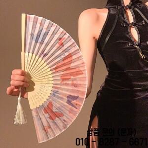꽃무늬 접이식 부채 레트로 태슬 여성 파티 댄스 대나무 홈 데코 공예 웨딩 선물