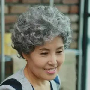 중년 할머니 가발 플라워 1개 노인 흰머리 1개 숏컷
