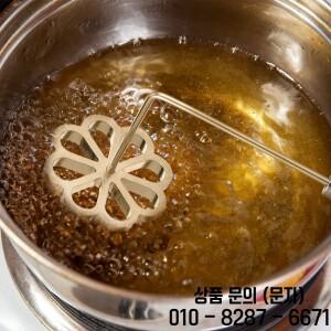 핸들이있는 와플 몰드 중공 꽃 베이킹 도구 Bunuelos Mold Achappam 주방