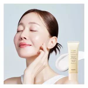 수분보충 매스티나 화이트매스틱 모이스처 앰플 선크림 50ml (정가 26,000원)