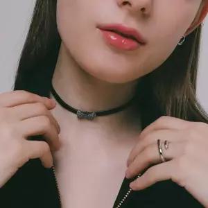 [텐바이텐]제이로렌 큐빅 버터플라이 레더 초커 목걸이 N01171