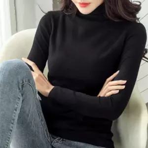 여자 데일리 출근 룩 겨울 목 폴라 검정 터틀넥 티