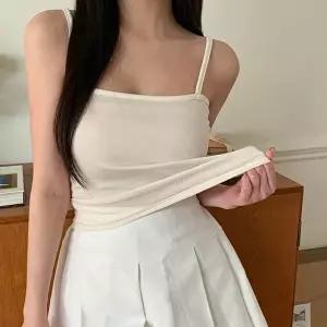 [옷자락]여성용 캐주얼 밀크 컬러 크롭 스트랩 나시 OOTD