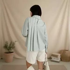 [옷자락]여성용 기본 카라넥 뒷핀턱 셔츠 남방 블라우스
