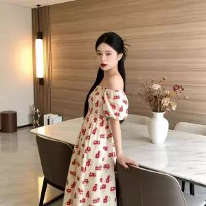 치마 여자 여름 빈티지 데일리 프렌치 반팔 브이넥 슬림핏 나팔 프린트 공주 SPO마켓2