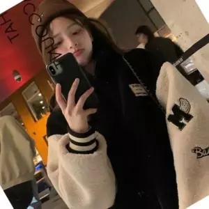 [텐바이텐]리스 플 배색야구점퍼 레터링점퍼 여자점퍼 야구점퍼
