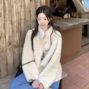 뽀글이 차이나카라 보온 부드러운 퍼 일체형 여자가죽자켓 코트 ible1