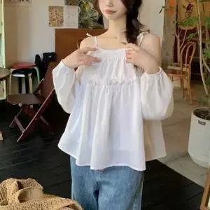 [하프클럽/]여자용 오프숄더 프릴 끈나시 블라우스 의류