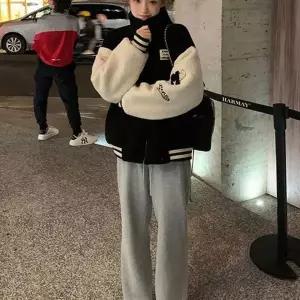 [하프클럽/]여성용 겨울용 보송보송 플리스 점퍼 가벼운 방한 바람막이 야