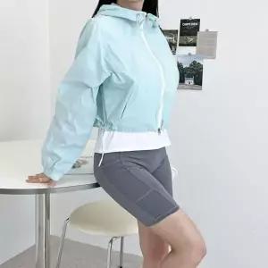 [하프클럽/]여성용 투웨이 스트링 크롭 바람막이 후드 점퍼