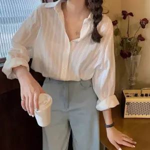 [하프클럽/]스트라이프 세로 자수 패턴 여성용 셔츠 블라우스