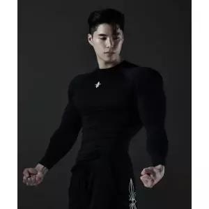 매장정품 CARMID 컴프레션 기능성 테크핏 긴팔 [블랙]