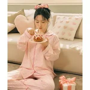 DOSSY [해원 pick][2SET 세트] 실크핏 러브썸 긴팔 커플 잠옷 세트