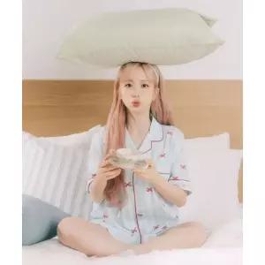 DOSSY [해원 pick]실크핏 보니 반팔 커플 잠옷 세트