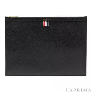 톰브라운 MUST IT_[THOM BROWNE 블랙 페블 그레인 라지 클러치 MAC020L00198-001