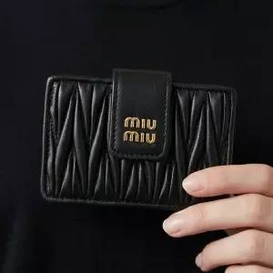미우미우 26SS 마테라쎄 나파 레더 카드 지갑 5MC280 AFPP F0002 549520