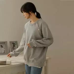 [하프클럽/]고틴 나그랑 버튼 쭈리 맨투맨 티