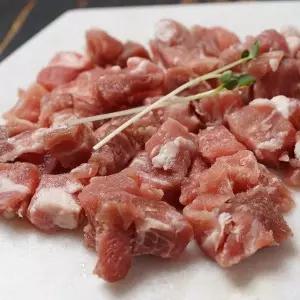 제주 한돈 돼지 뒷고기 200g 한돈뒷고기 제주뒷고기 막고기 짜투리고기 찌개용 돼지고기 찌개용 카레용고기