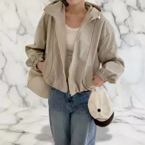 아트박스/신상오픈런 여성용 루즈핏 후드 짧은 바람막이
