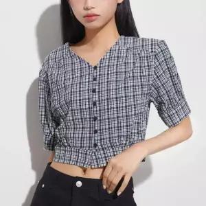 [미쏘] 브이넥 5부 블라우스 (MIWBWD822B-T)