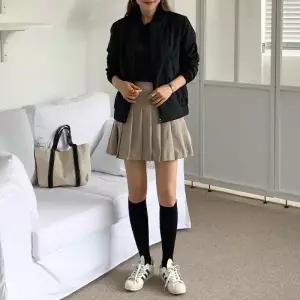 여성 유광 핀턱 절개 바람막이 재킷 자켓 외투 겉옷