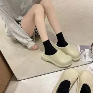 [하프클럽/]겨울용 퍼 실내화 방한 슬리퍼 크로스오버 디자인 털신발