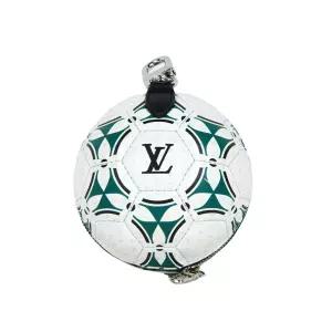 루이비통 LV 풋볼 파우치 백 참 키링 155566917