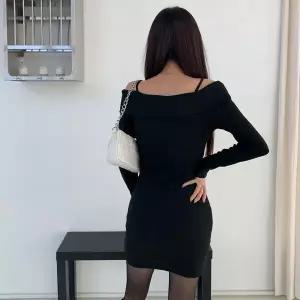 [하프클럽/]여성 슬림핏 오프숄더 골지 원피스 판초 망토 케이프