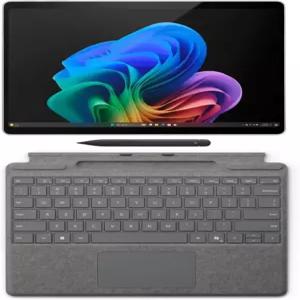 Microsoft Surface Pro 11 번들 프로 키보드와 슬림 펜이 포함된 2-in-1 태블릿 Copilot PC 13인치