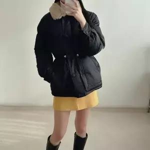 [하프클럽/]허리스트링 카라퍼 숏패딩