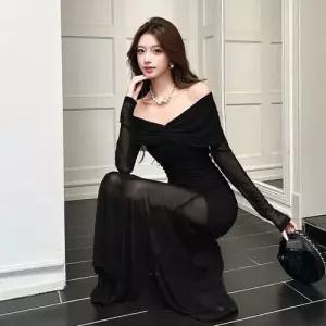 원피스 롱 빨강 여사친 망사 가을 트렌디 아이템 일자 어깨 긴팔 예물 HT3