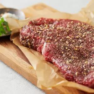 [육교시](의정부점)한우 설도+앞다리 마리네이드 스테이크 320g(설도스테이크160g + 앞다리스테이크160g)