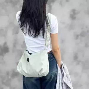 [다잇템] 여성 일상 끈 미니멀리즘 잔주름 조절 만두 크로스백