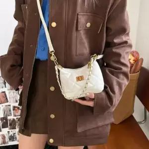 미니백 체인백 이른 토트백 퀼팅 숄더백 체인 여자 봄 패피1