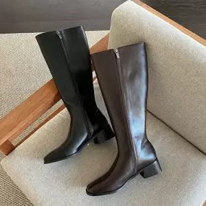 연말 모임 검정 브라운 슬림 롱부츠 여자 긴다리 코디 예쁜부츠롱부츠코디